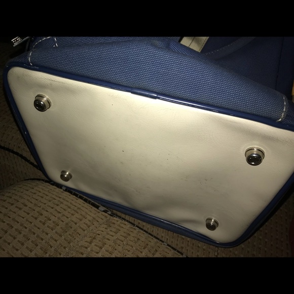 Authentic Diane Von Furstenburg pull string bag - Picture 4 of 4